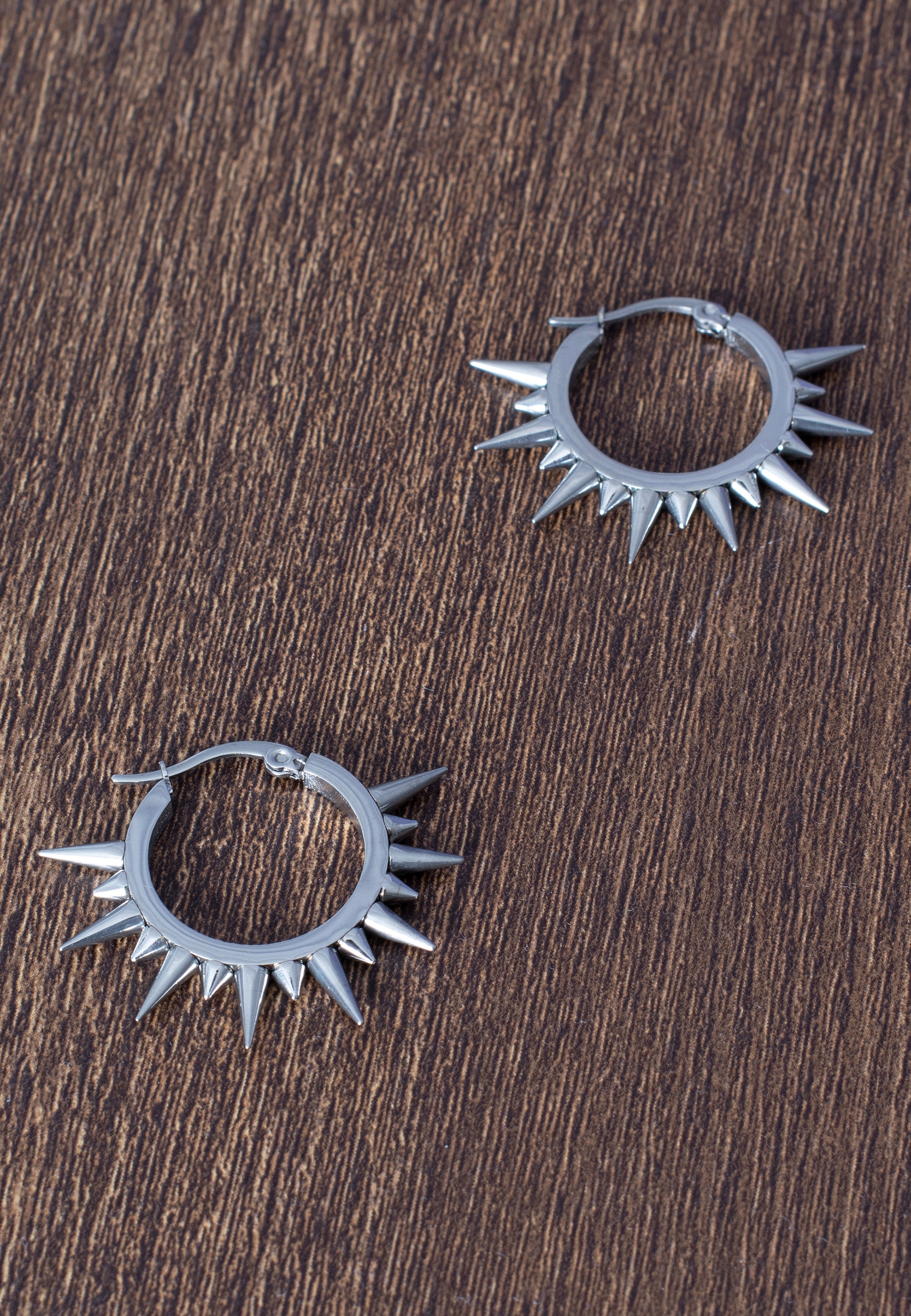 Wildcat - Spiked Silver - Earrings | Neutral-Image