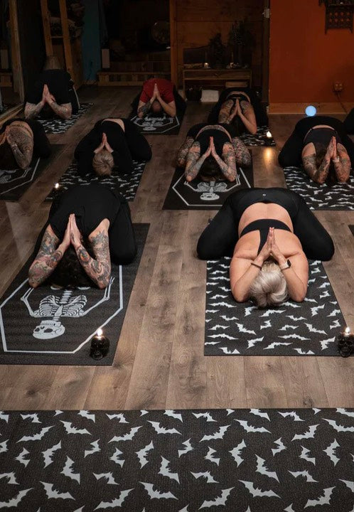 Sourpuss Clothing - Corpse Pose Black - Yoga Mat | Neutral-Image