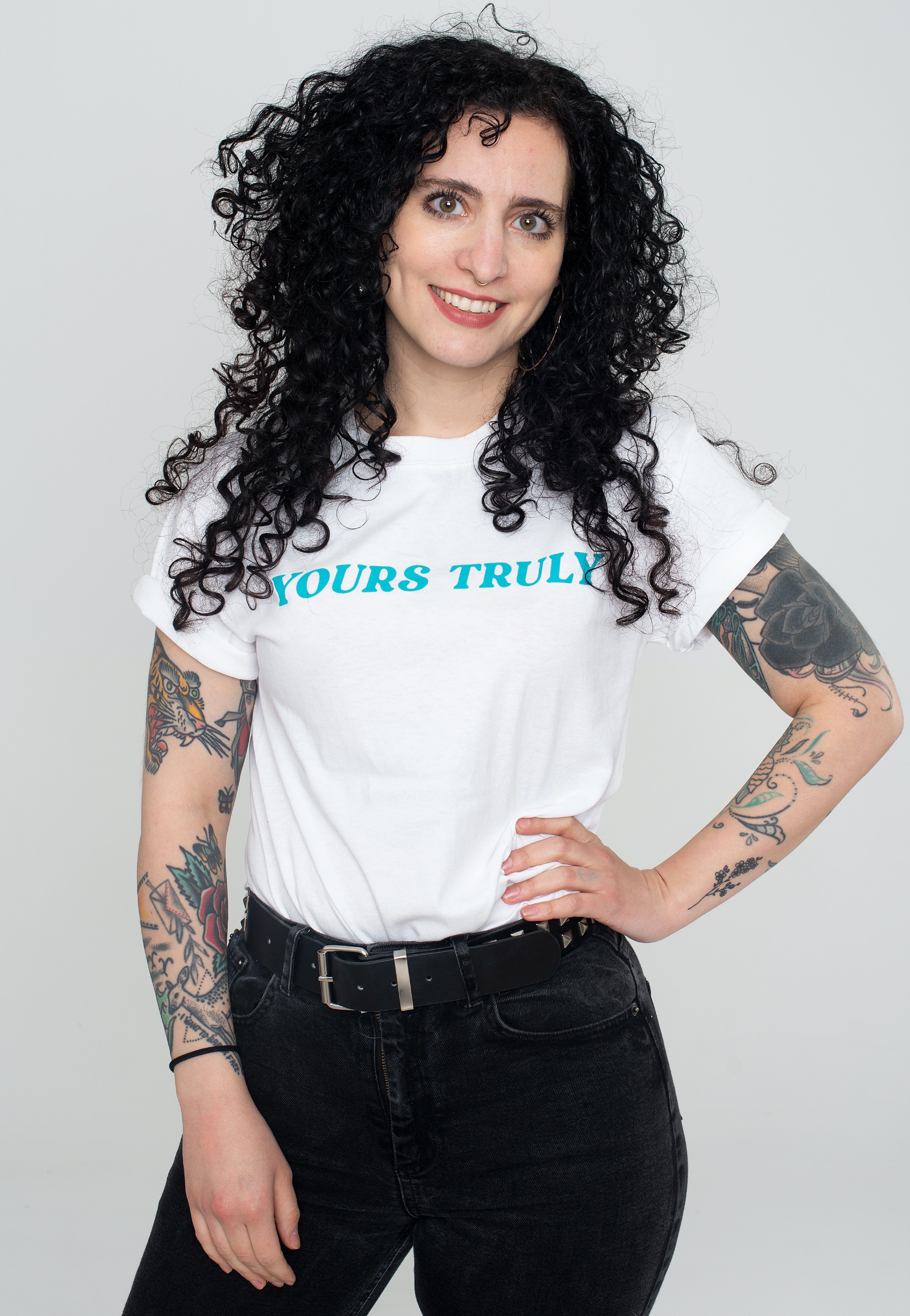 Yours Truly - YT Logo White - T-Shirt | Women-Image